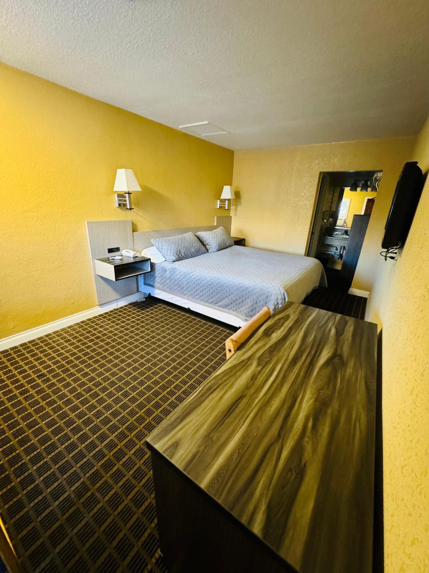Mount Whitney Motel Lone Pine Bagian luar foto